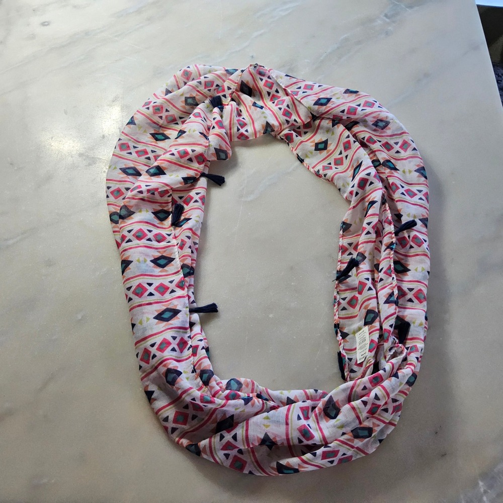 Geometric Print Infinity‎ Scarf with Tassels - Lightweight Fashion Scarf